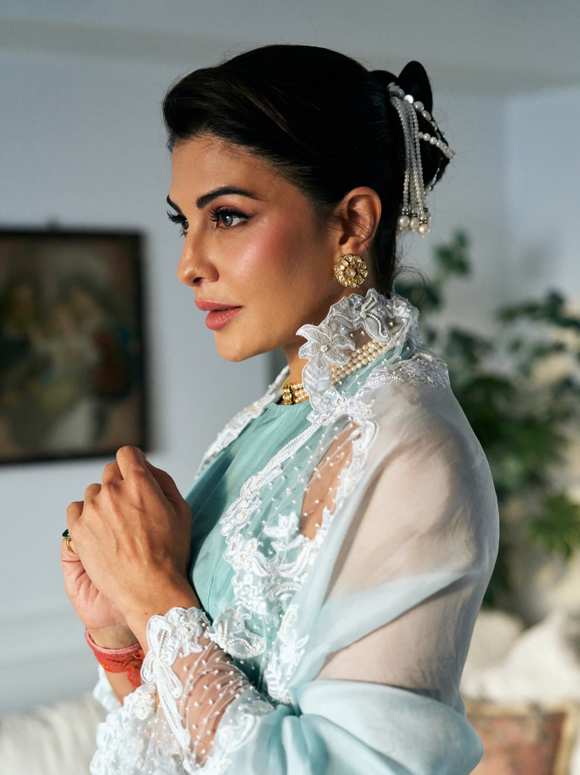 Jacqueline Fernandez, Seen in Blue: The Team Behind a High-Gloss Hair Moment
