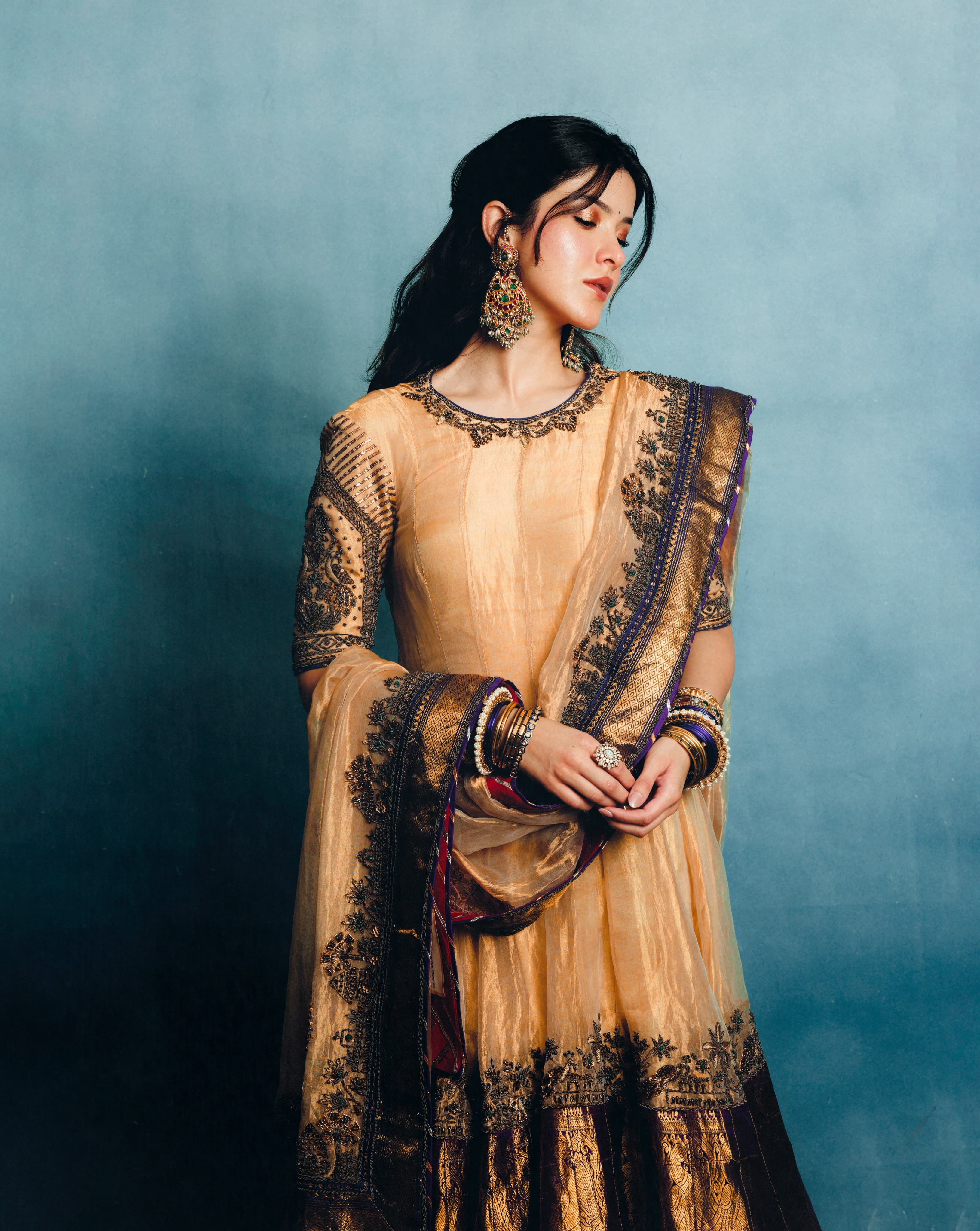 Shanaya Kapoor’s Devi Moment, Styled in Swadesh x Mayyur Girotra