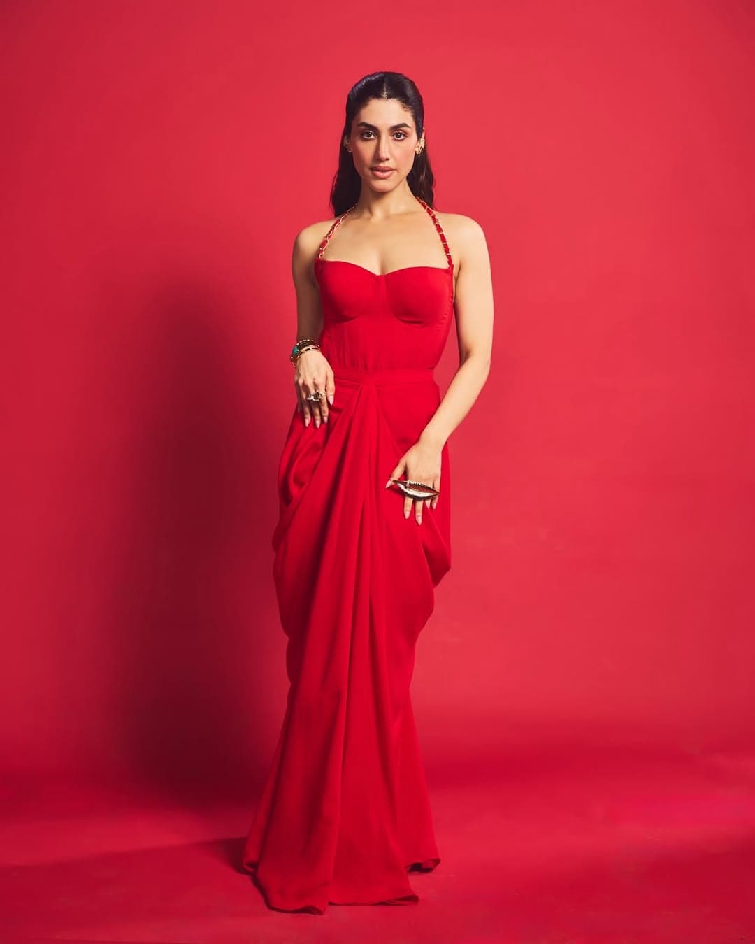 Delbar Arya’s Red Finale Look, Built for the Last Frame