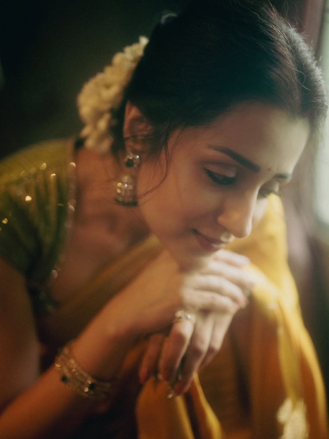 Wearing Your Mother’s Sari, With a New-Blouse Attitude
