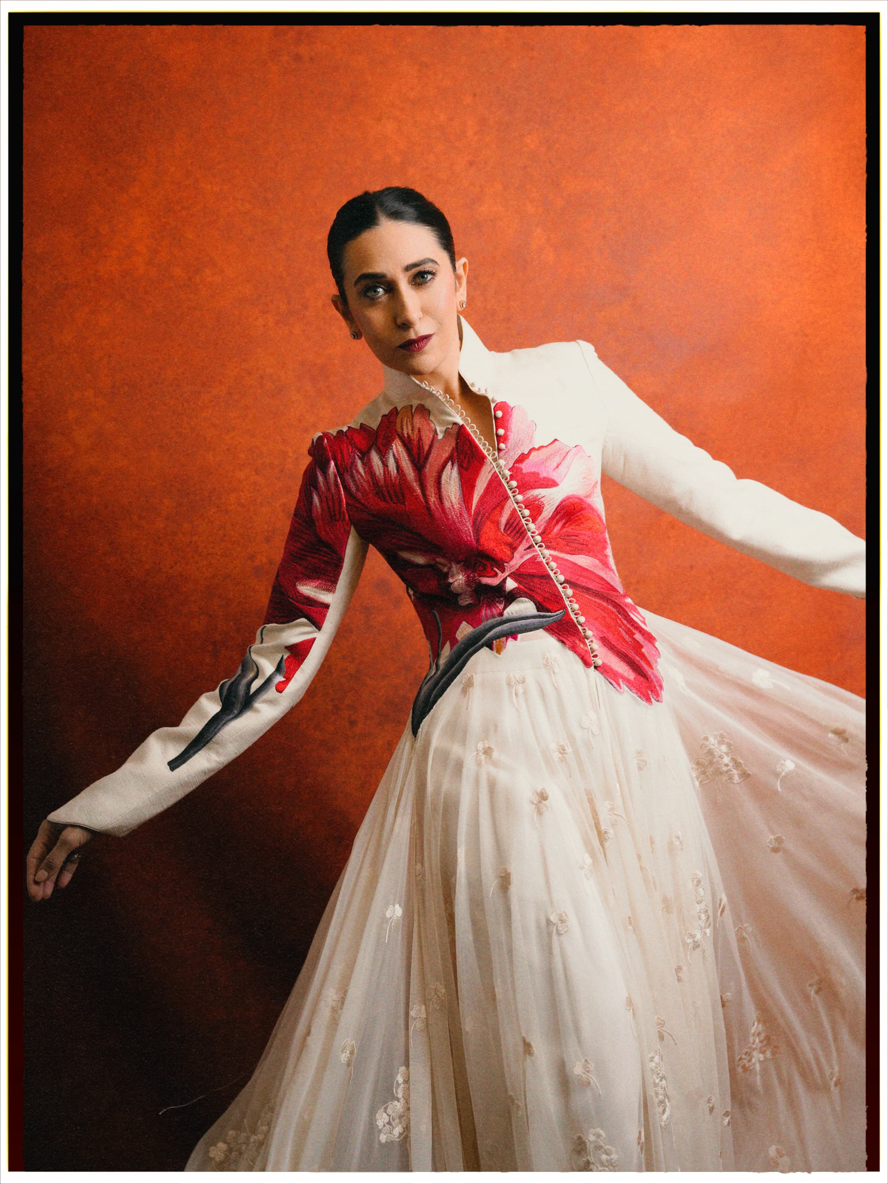 Karisma Kapoor’s Awards-Night Reset