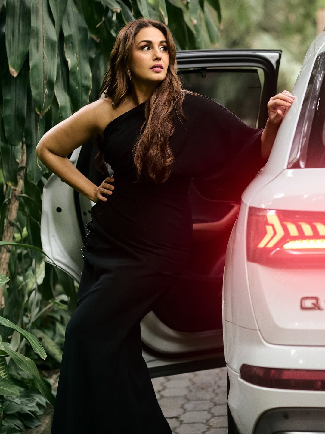 Huma Qureshi Goes Toxic, in Tony Ward and Amrapali