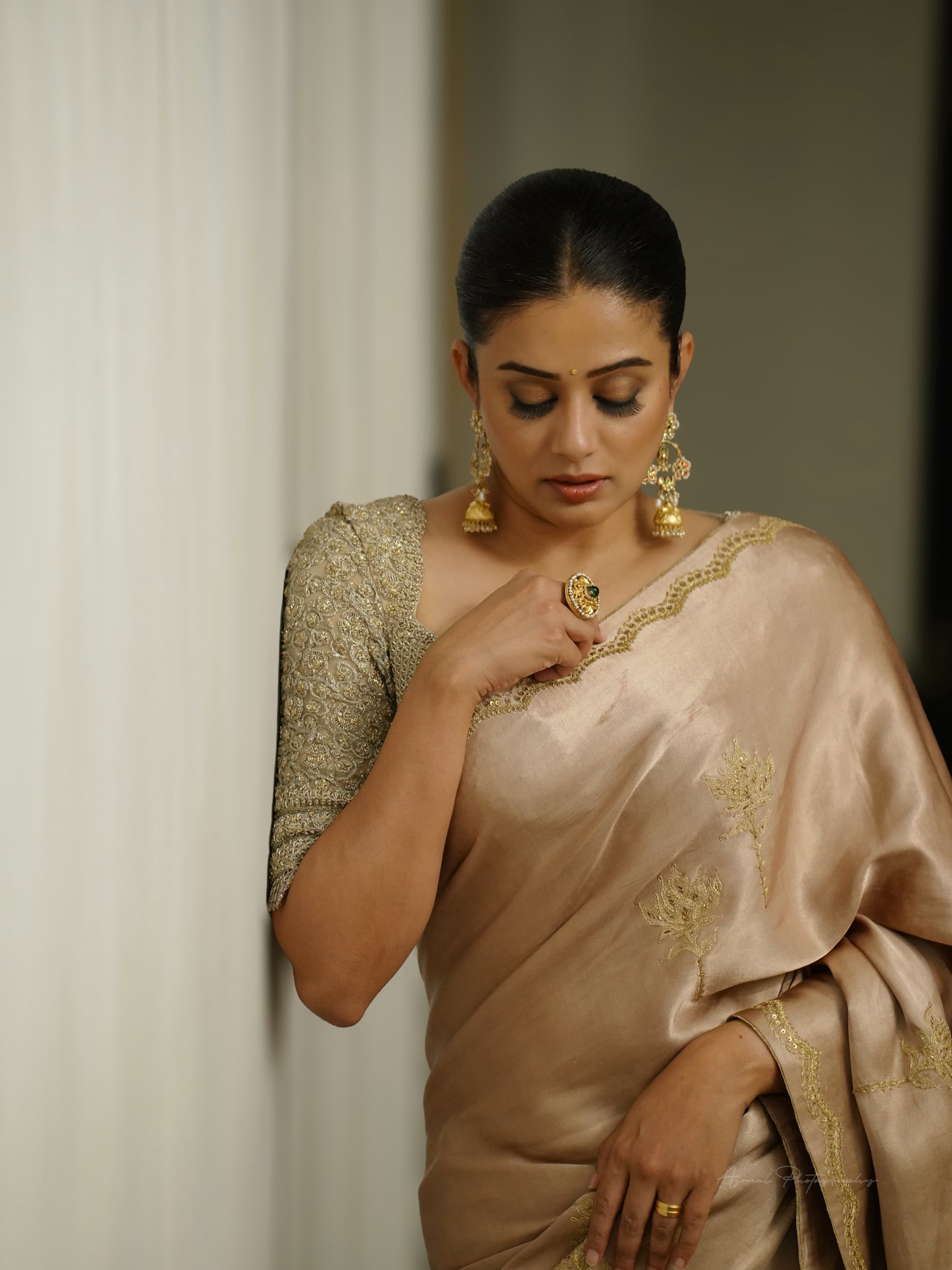 Pleats, Brown Tones, and the Power of a Single Look