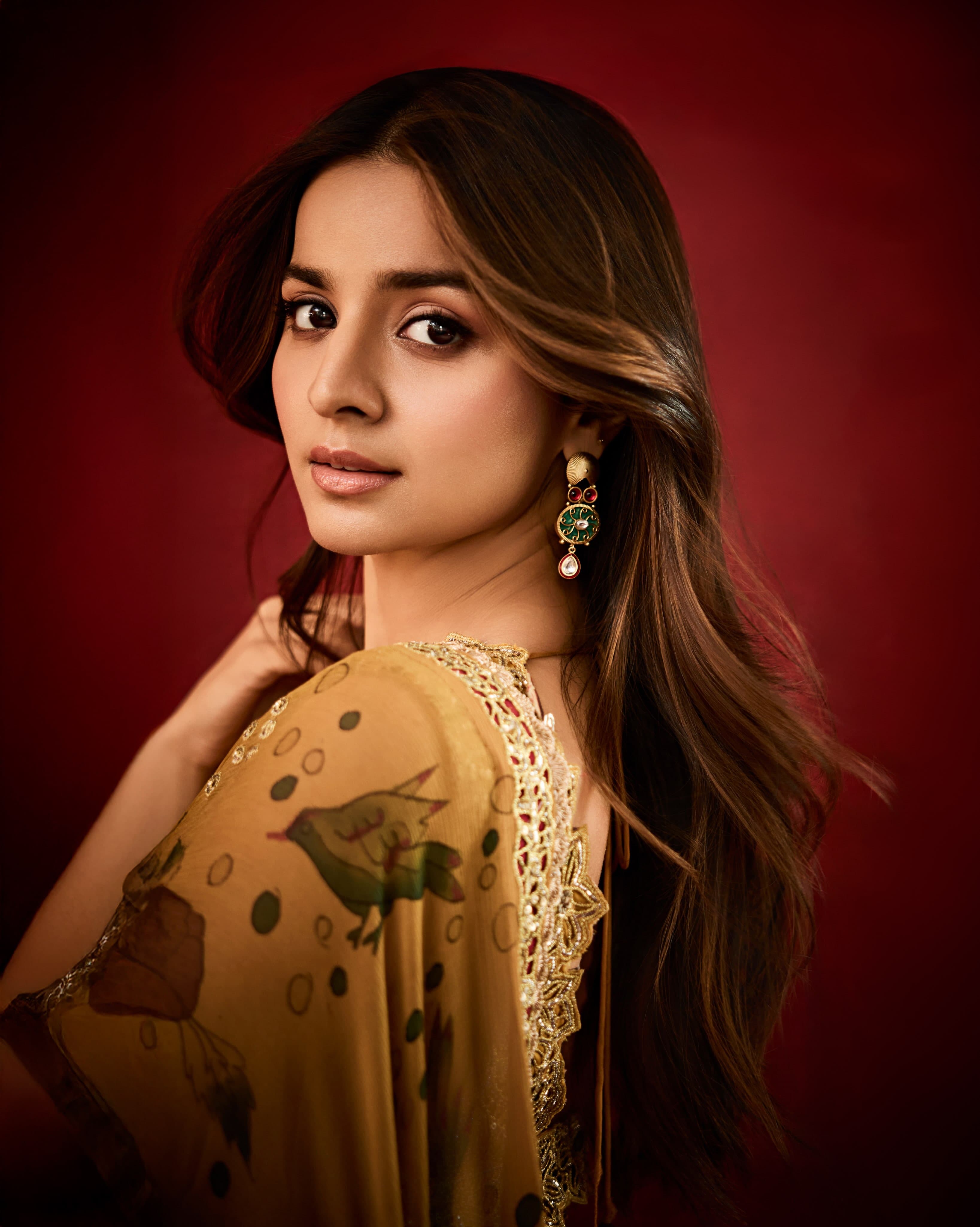 Always a Saree Girl, Always a Point of View